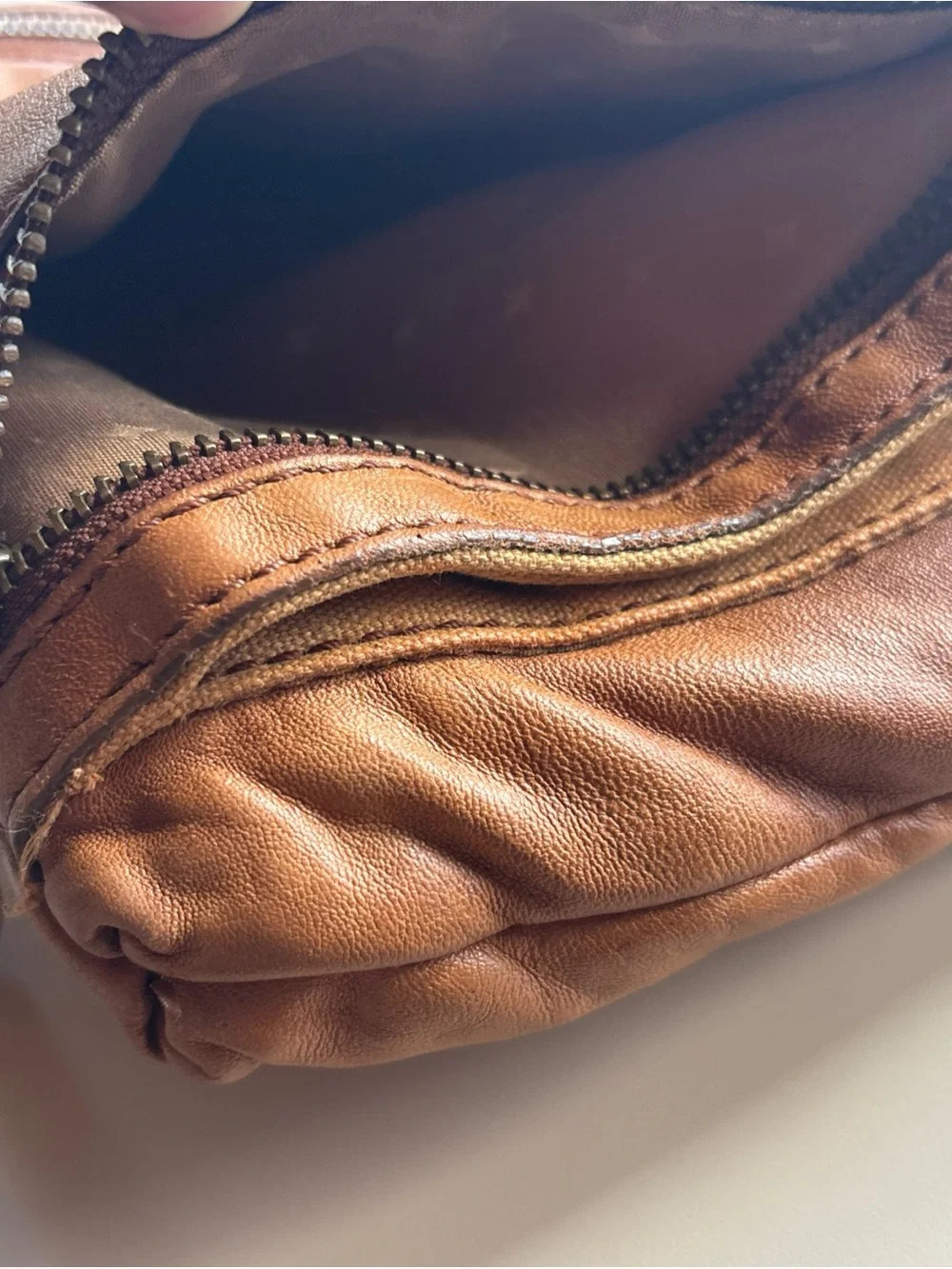 Vintage Fossil Stanton Top Zip Crossbody Leather Satchel